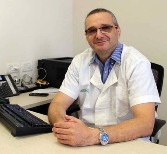 Доктор Евгений Мошкович — эндокринолог, специалист по внутренним заболеваниям